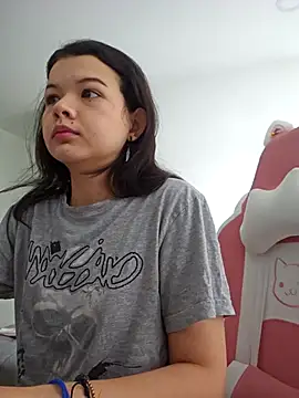 azumiichan online show from 25, 10, 2025