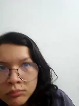 azumiichan online show from 8, 2, 2026