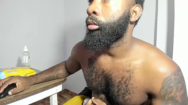 Snapshot of Freedom_24 chatting on 13, 10, 2025 Freedom 24 online show from 13, 10, 2025