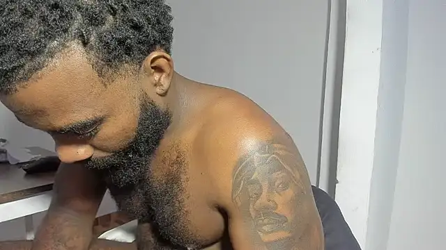 Snapshot of Freedom_24 chatting on 12, 11, 2025 Freedom 24 online show from 12, 11, 2025