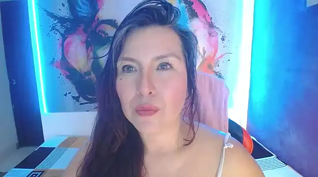 Snapshot of evelyn_mature19 chatting on 17, 3, 2025 evelyn mature19 online show from 17, 3, 2025