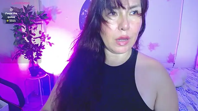 Snapshot of evelyn_mature19 chatting on 1, 10, 2025 evelyn mature19 online show from 1, 10, 2025
