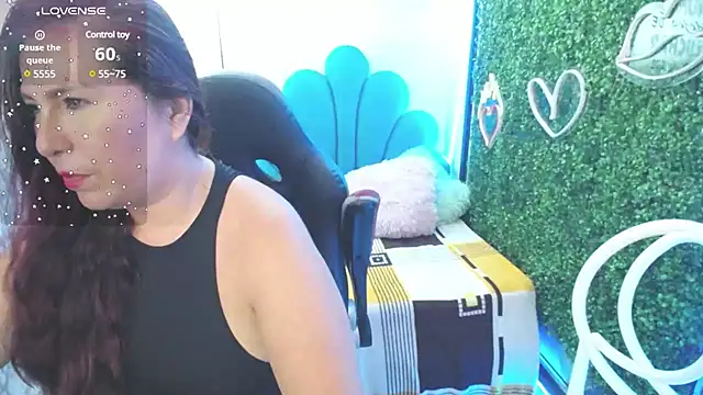 Snapshot of evelyn_mature19 chatting on 6, 3, 2025 evelyn mature19 online show from 6, 3, 2025