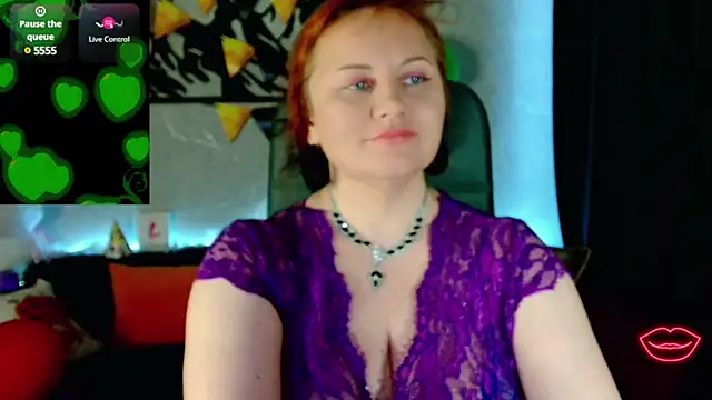 Nikki March online show from 4, 3, 2025
