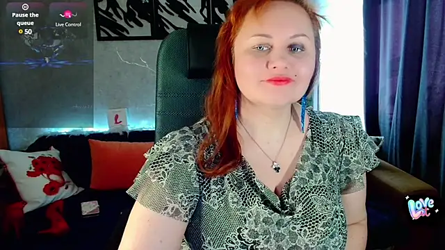 Nikki March online show from 22, 2, 2025