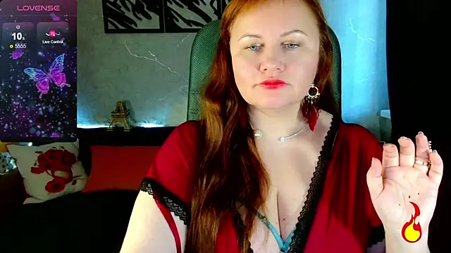 Nikki March online show from 13, 9, 2025