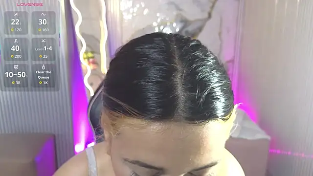 Snapshot of Chiara_tay chatting on 11, 4, 2026 Chiara tay online show from 11, 4, 2026