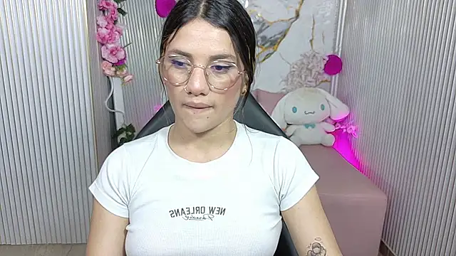 Chiara tay online show from 8, 6, 2026