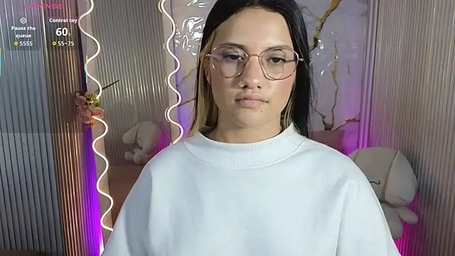 Snapshot of Chiara_tay chatting on 25, 4, 2026 Chiara tay online show from 25, 4, 2026