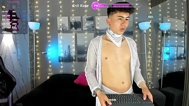 Snapshot of noah_and_rose chatting on 8, 11, 2025 noah and rose online show from 8, 11, 2025