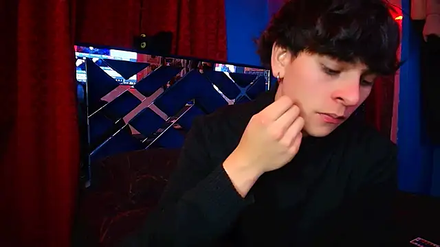 Snapshot of Luke_Howland chatting on 7, 11, 2025 Luke Howland online show from 7, 11, 2025