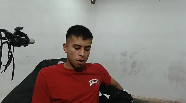 Snapshot of danielitopapuu chatting on 11, 12, 2024 danielitopapuu online show from 11, 12, 2024