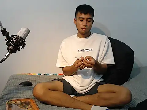 Snapshot of danielitopapuu chatting on 27, 2, 2025 danielitopapuu online show from 27, 2, 2025