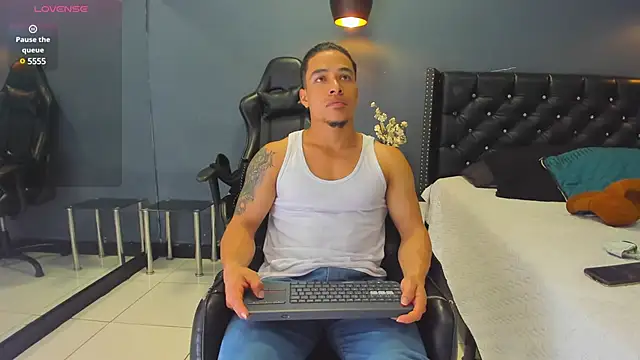 Bryson Collins  online show from 11, 2, 2025