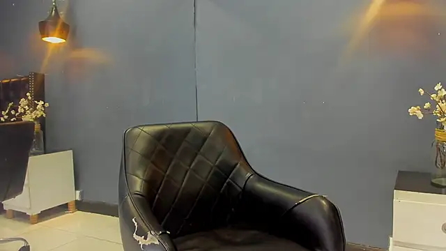 Bryson Collins  online show from 22, 2, 2025