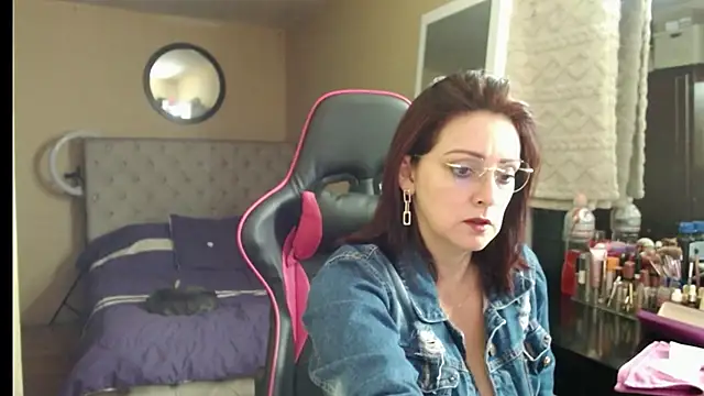 Snapshot of Carol_Scottt chatting on 10, 11, 2025 Carol Scottt online show from 10, 11, 2025