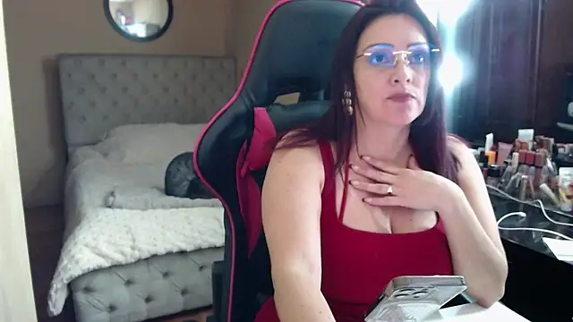 Snapshot of Carol_Scottt chatting on 17, 6, 2026 Carol Scottt online show from 17, 6, 2026