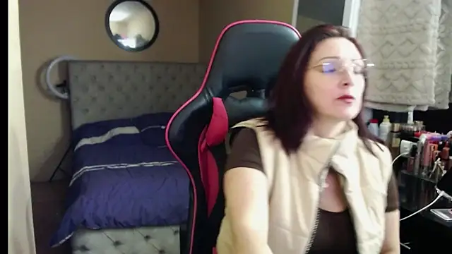 Snapshot of Carol_Scottt chatting on 11, 11, 2025 Carol Scottt online show from 11, 11, 2025