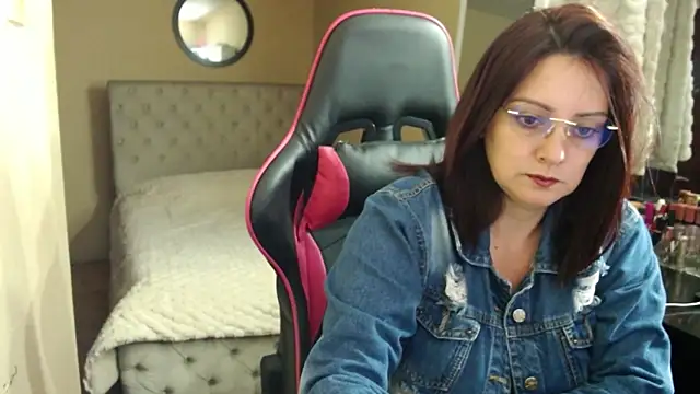 Carol Scottt online show from 23, 2, 2026