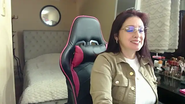 Carol Scottt online show from 22, 3, 2026