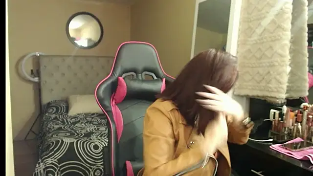 Snapshot of Carol_Scottt chatting on 9, 10, 2025 Carol Scottt online show from 9, 10, 2025