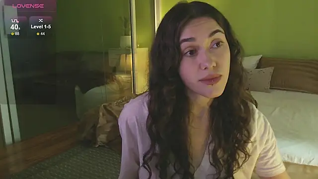 Snapshot of sadetuiningaa chatting on 29, 10, 2025 sadetuiningaa online show from 29, 10, 2025