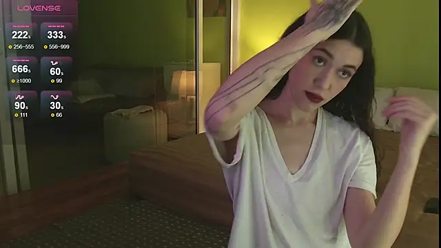 Snapshot of sadetuiningaa chatting on 22, 9, 2025 sadetuiningaa online show from 22, 9, 2025