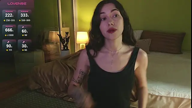 Snapshot of sadetuiningaa chatting on 3, 10, 2025 sadetuiningaa online show from 3, 10, 2025