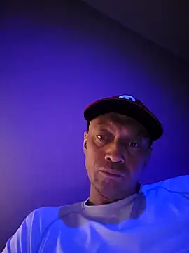 McdyllanXX online show from 25, 2, 2025