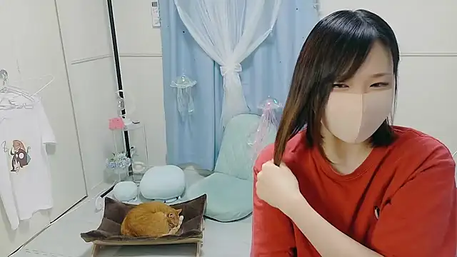 Snapshot of MEI--55 chatting on 3, 10, 2025 MEI--55 online show from 3, 10, 2025