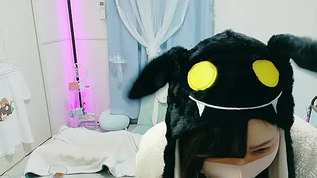 Snapshot of MEI--55 chatting on 31, 10, 2025 MEI--55 online show from 31, 10, 2025