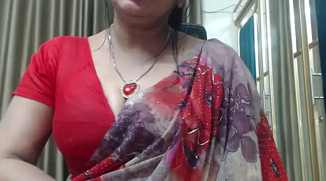 Snapshot of desi-maisa130 chatting on 24, 1, 2025 desi-maisa130 online show from 24, 1, 2025