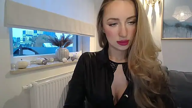 Snapshot of JulietteDiamond chatting on 23, 10, 2025 JulietteDiamond online show from 23, 10, 2025
