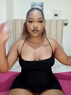 Snapshot of charmainexxx chatting on 20, 5, 2026 charmainexxx online show from 20, 5, 2026