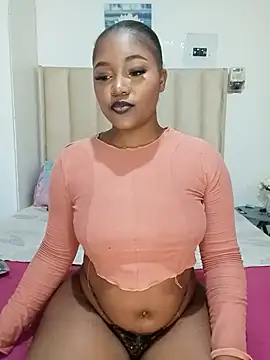 Snapshot of charmainexxx chatting on 29, 5, 2026 charmainexxx online show from 29, 5, 2026
