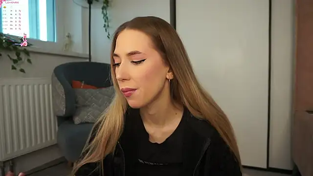 Snapshot of heidas_dream chatting on 9, 11, 2025 heidas dream online show from 9, 11, 2025