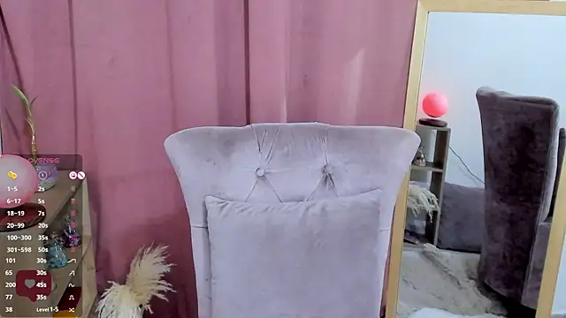 Snapshot of _AllisonSweet_ chatting on 17, 9, 2025 AllisonSweet online show from 17, 9, 2025