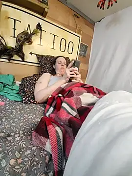 2nakedneighbors1 online show from 9, 3, 2025