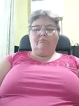 Snapshot of AlenushkaGold chatting on 1, 10, 2025 AlenushkaGold online show from 1, 10, 2025