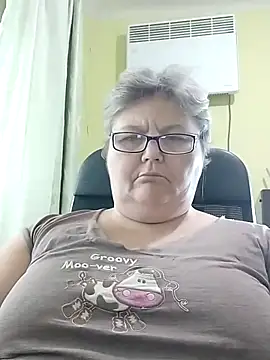 Snapshot of AlenushkaGold chatting on 16, 10, 2025 AlenushkaGold online show from 16, 10, 2025
