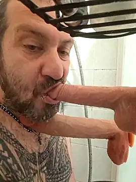 teddy79good online show from 2, 4, 2026