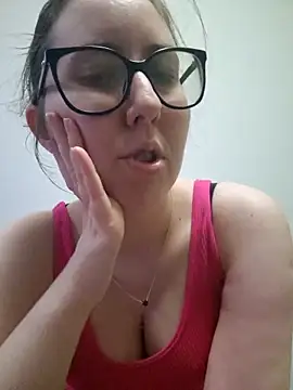 Snapshot of Sarah459 chatting on 4, 6, 2026 Sarah459 online show from 4, 6, 2026