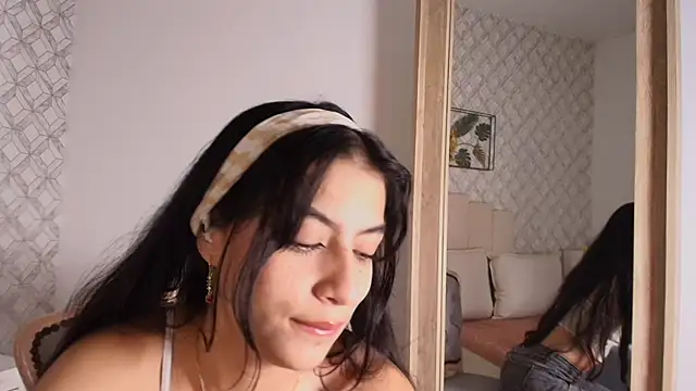 Snapshot of Susana_Sanchez chatting on 12, 6, 2026 Susana Sanchez online show from 12, 6, 2026