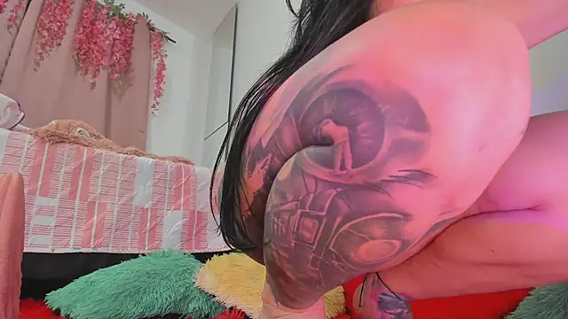 Snapshot of msschloee_ chatting on 23, 10, 2025 msschloee online show from 23, 10, 2025