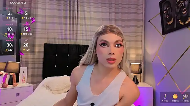 Snapshot of Megan_Do_Santos chatting on 7, 11, 2025 Megan Do Santos online show from 7, 11, 2025