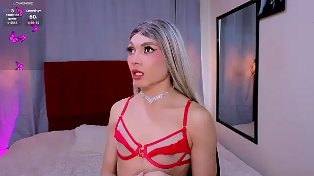 Megan Do Santos online show from 12, 3, 2026