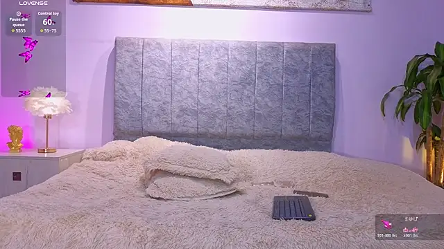 Snapshot of Megan_Do_Santos chatting on 19, 7, 2026 Megan Do Santos online show from 19, 7, 2026
