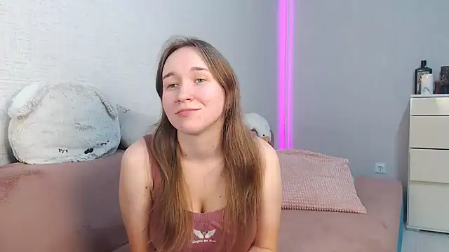 Snapshot of lovely_hayley chatting on 12, 9, 2025 lovely hayley online show from 12, 9, 2025