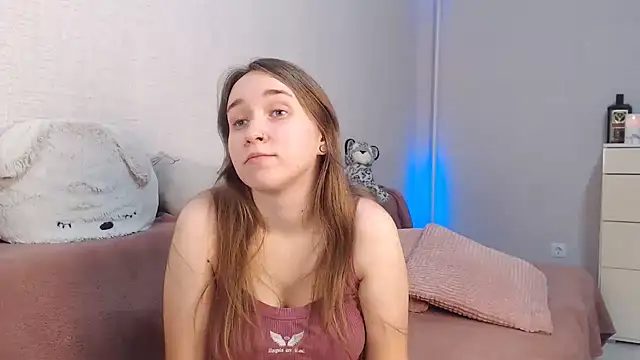 Snapshot of lovely_hayley chatting on 27, 9, 2025 lovely hayley online show from 27, 9, 2025