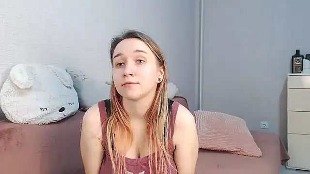 lovely hayley online show from 7, 2, 2026